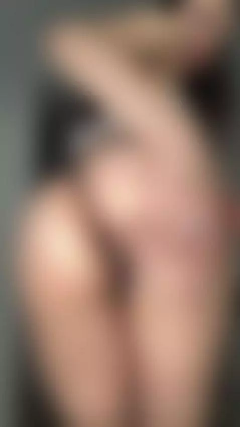 This curvy teen gets so wet for you... see just how much on ... by angellil90