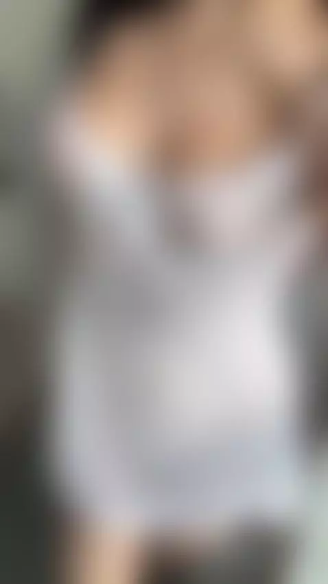 Youthful energy, teen curves. Get the best of both worlds. ✨ by angellil90