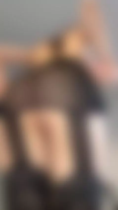 Slim body, huge natural gifts... the perfect combo is waitin... by angellil90