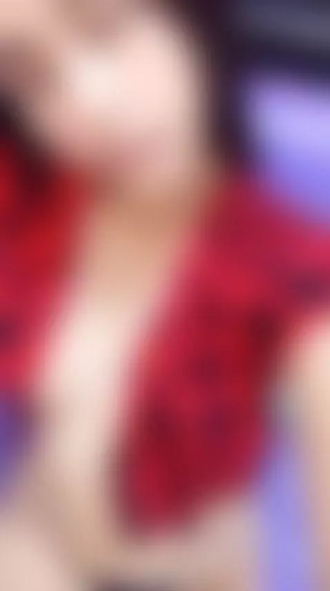 in live 
https://stripchat.com/MARIAANISCK/follow-me

https:... by mariaanisck