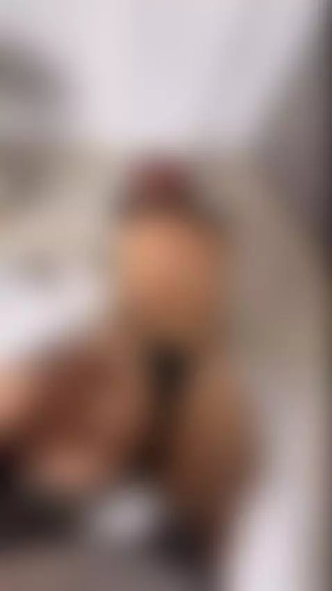 I love being in this position, do you think you can dominate... by emilytolsonn