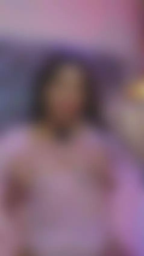 This Latina brunette lives for anal and squirting, let's get... by sugarandnibbles