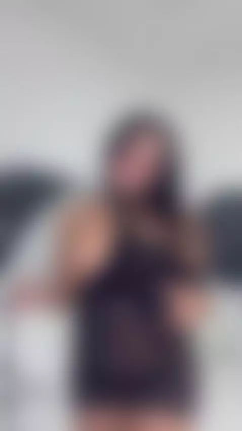 Not everyone can stand a brunette like me... daring, with cu... by shantyc807