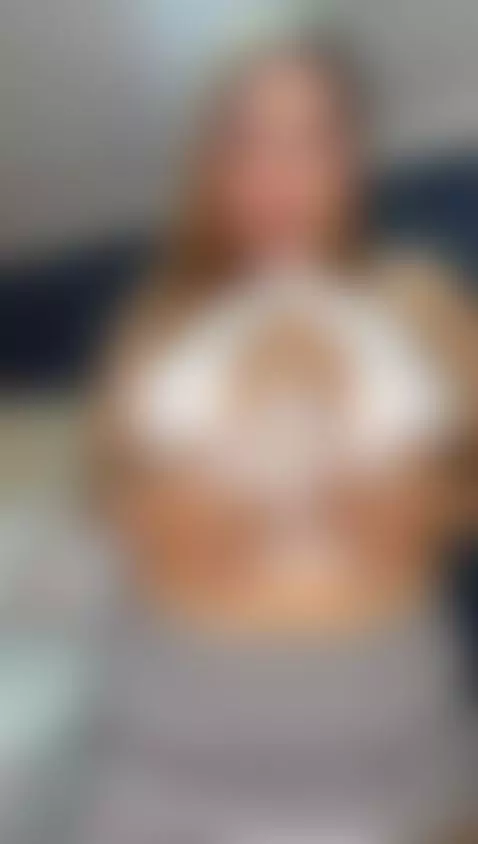 My lips miss the way you kiss them. by lunaduque