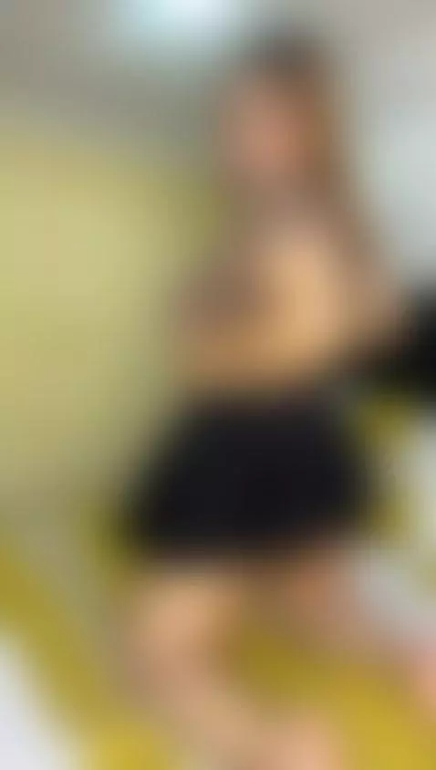 When you whisper, I forget everything else. by lunaduque