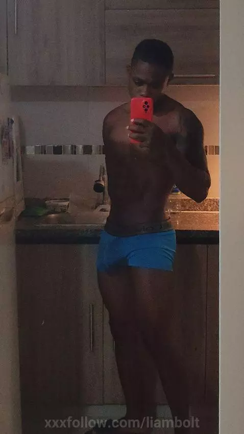 preparando el desayuno 😁😋
preparing breakfast 😋 by liambolt