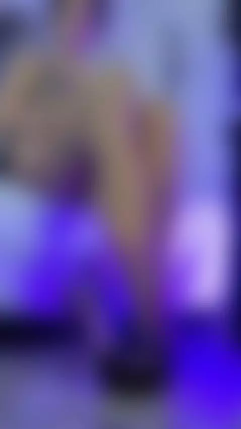 Tell me how you like it better, without heels or with heels.... by annachernovaa