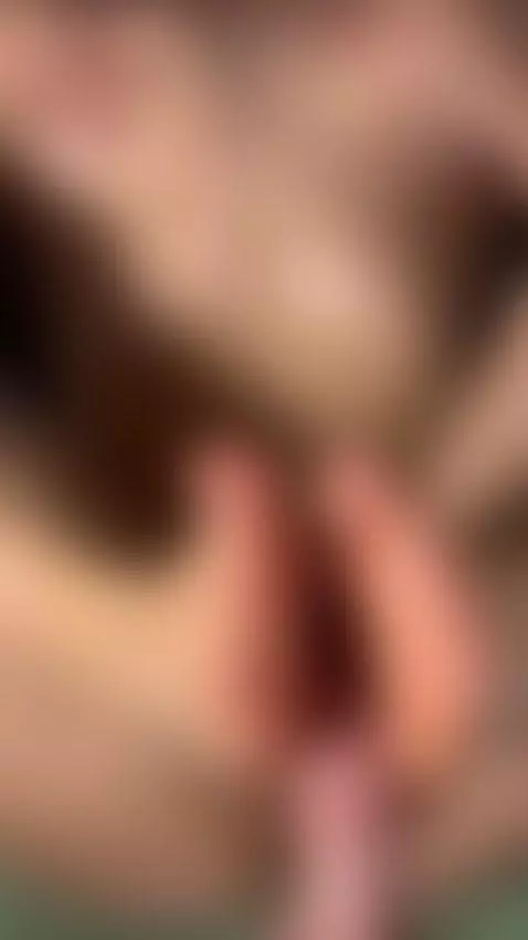 Te gusta que te masturbe con mis piecitos de 22 cm? by albx09