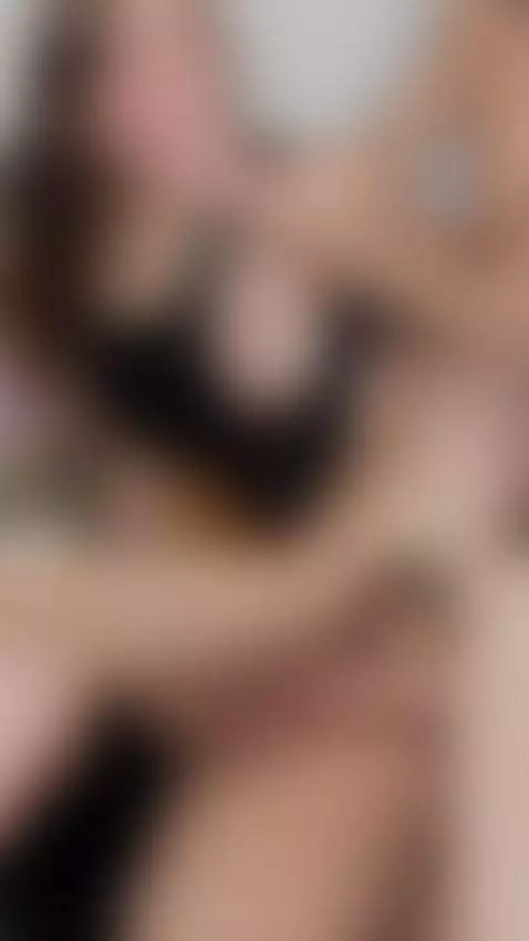 SSHHH!! 🤫🤫🤫 by albx09