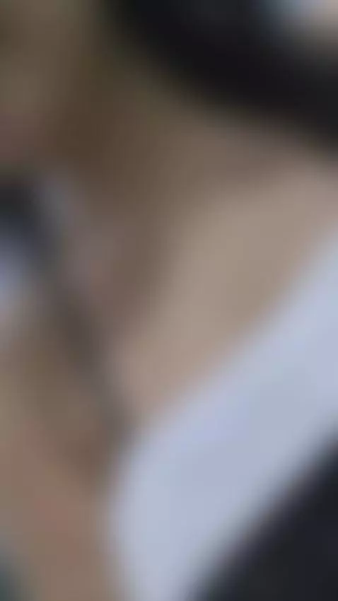 I like to be naughty and show off in public.😈😈 by saharaxoxo