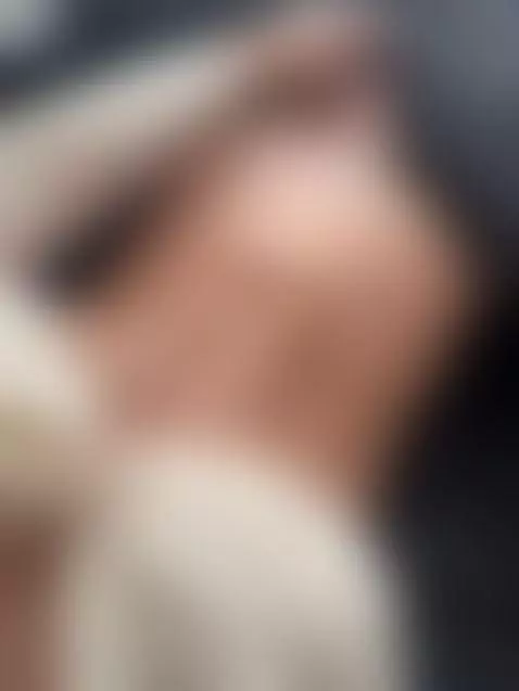 Big surprise 😈🍆
full vids on bio 💦 by gabybelt13