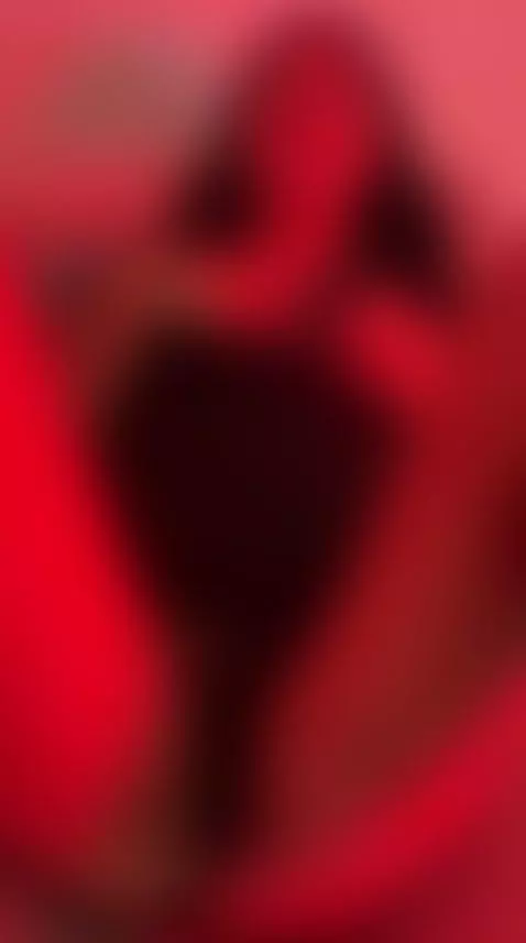 I get horny and start touching myself by ivyrae25