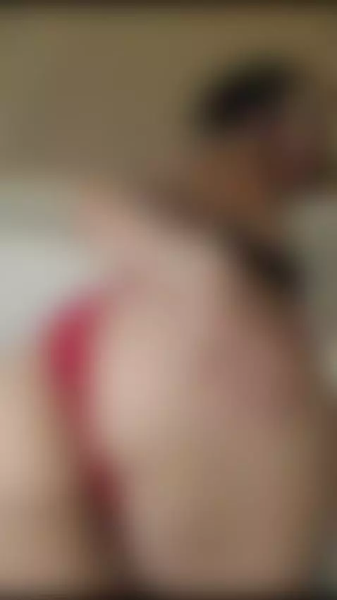 I'm live and I turned on my back so you don't miss a single ... by dakotajamess