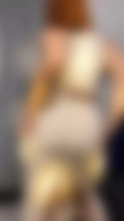 shanefoxy
Do you want to try this little curvy, undress me o... by shanefoxy