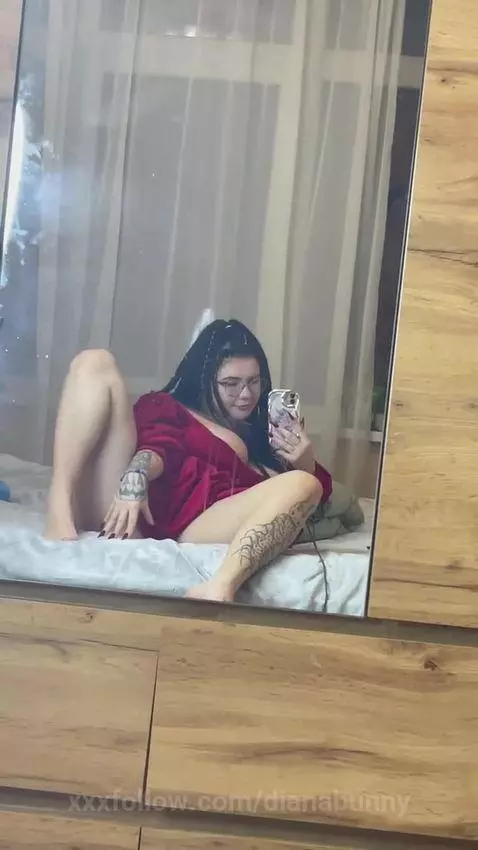 Don’t blink by dianabunny