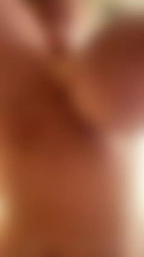 I’m in the mood to be absolutely stuffed 🍆🖐️🍆 by dianabunny