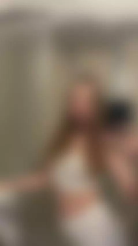 curvy body curvy deepthroat naked squirt  Visit OF by kristicake