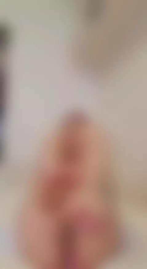 Oil foot fetish while playing with toy in pussy by crystalmary90