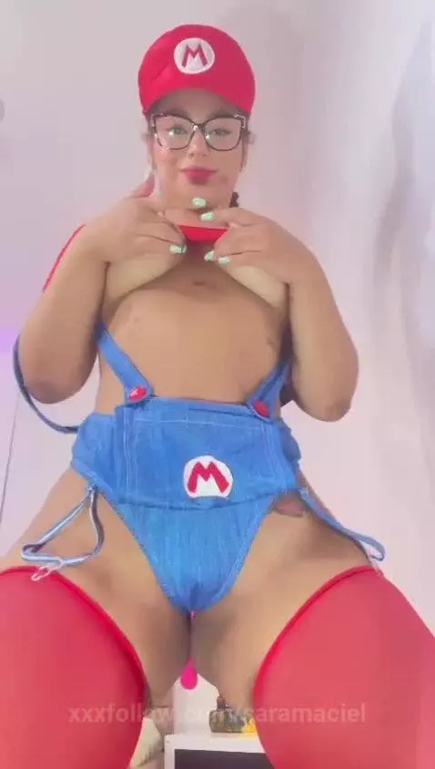 Let's play Mario Bros together? ➡️➡️💦 by saramaciel