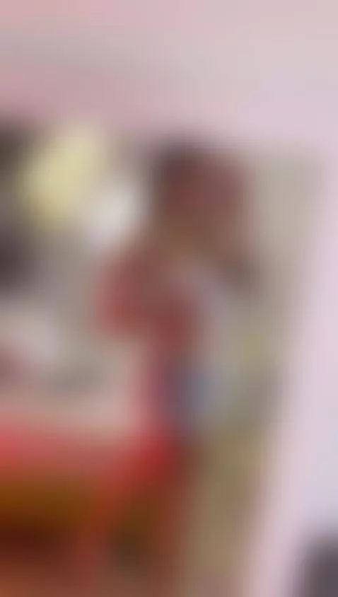 Hey honey, I'm ready to start my week with intense vibes. by saraaalvarexz