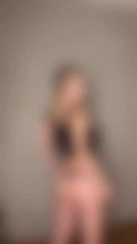 I love feeling it pulse all over my face. 🔥Sub on my OF by marinkaaaa