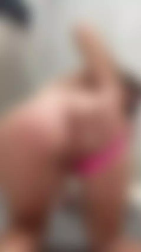 This is just a tease 😈
Unlock me on OnlyFans 💋 by rianabrooks