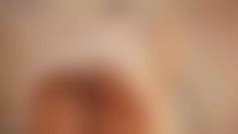 ¿Qué haces mirando desde ese ángulo?  😏😈 by macabloom