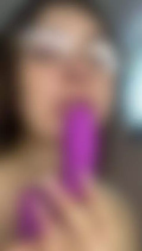 Cada vez que me miras, me derrito un poco. by roussewalker