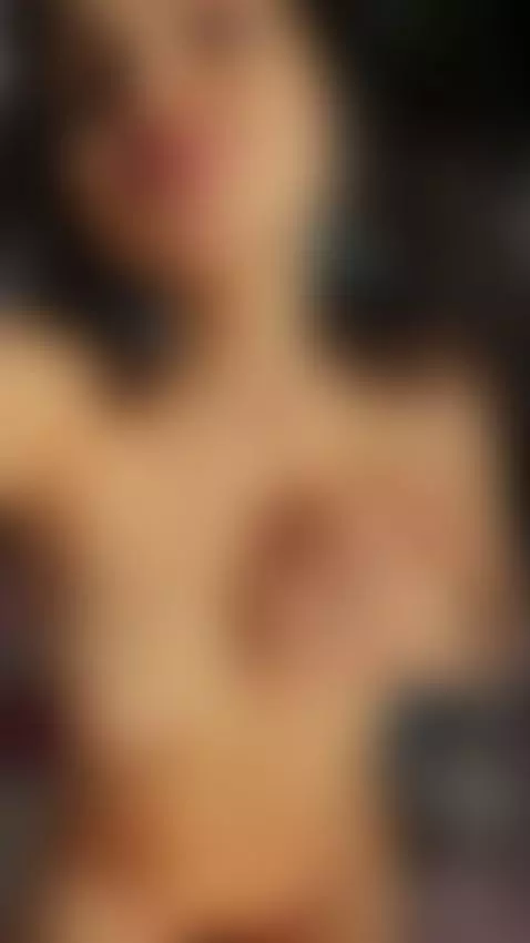 It makes me horny when people jerk off to me and my boobies by naughtymollyof