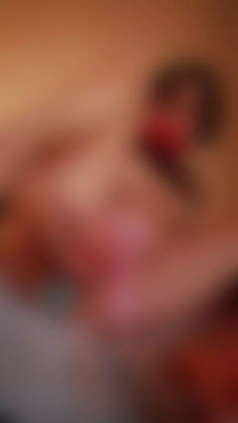 Watch me lose control slowly… Full video on OnlyFans by naughtymollyof