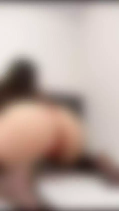 cogiendome mi almohada te quieres unir by golddesscori