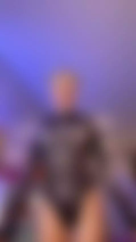 I'm alone at home, my pussy is all yours by kellyknightley