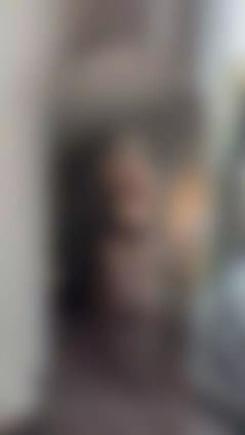 Hold Me Down, Make Me Yours by kellyknightley