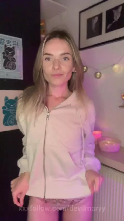 Caught your attention? There's way more on OnlyFans 😏 by devilmaryy