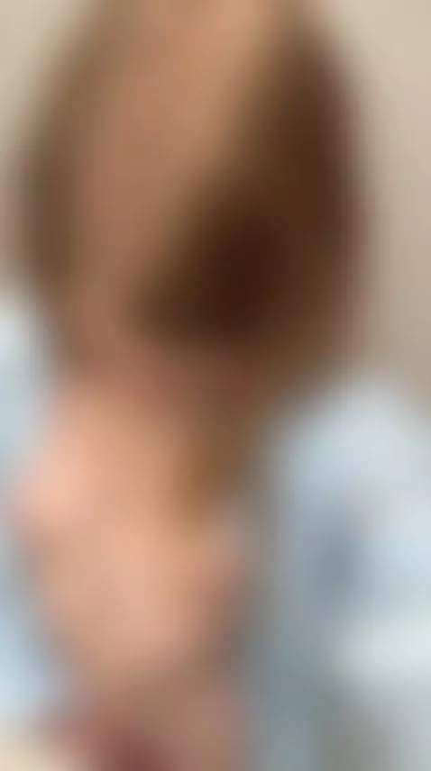 I’m always online there 😘 Message me on OnlyFans by gemmygrace