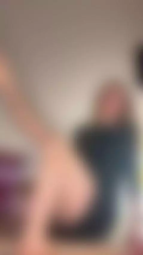 Come say something cute to me on OnlyFans 💕 by gemmygrace