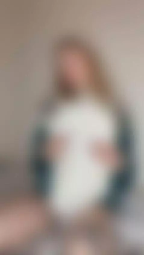 I’ll be waiting for your “hey” 💌 by gemmygrace