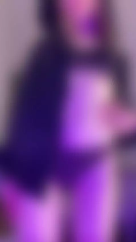 Want to know what I’m up to? Check my OnlyFans 💬 by gemmygrace