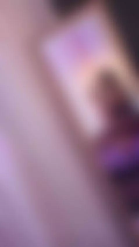 Online!!!
cb: https://chaturbate.com/b/queen_perla_/?useExte... by velvetbrat