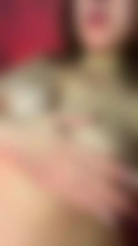 Too tempting to ignore by samycollens