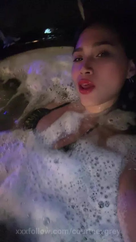 somos dos bellakos que nacimos pa comernos 😈 by courtneygrey