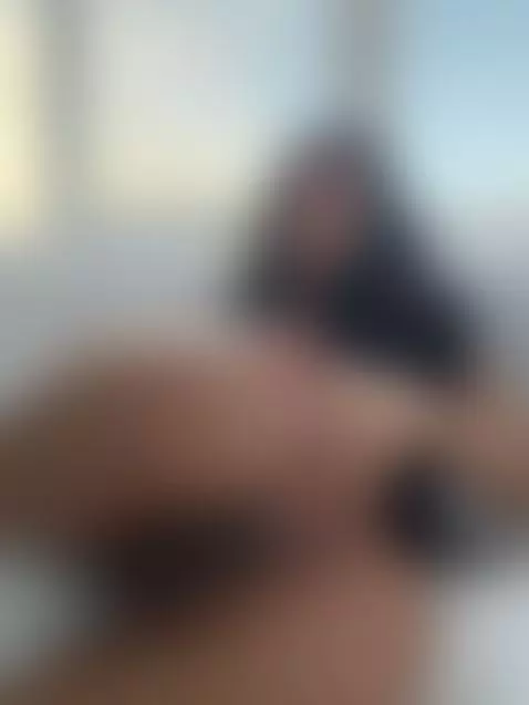 My pussy needs cock, my ass needs fingers — simple 😏 by suziestone