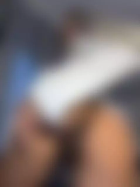 Need both holes busy at once 🍆🖐️🍑 by suziestone