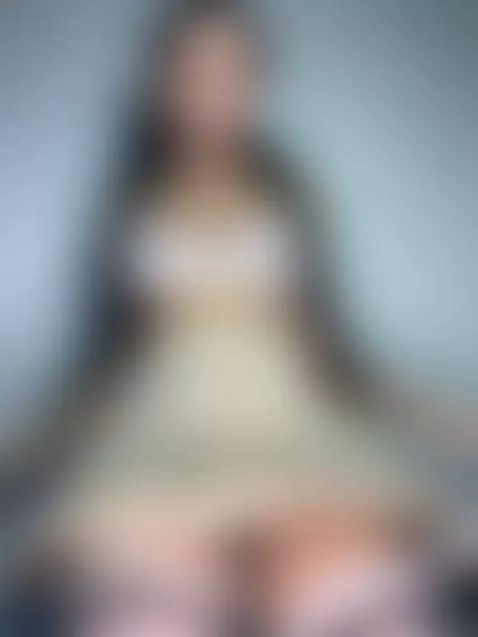 Need both holes stretched wide open please 🖐️🍆💦 by suziestone