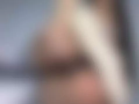 Fill me up completely from both directions tonight 😏🍆🖐️ by suziestone