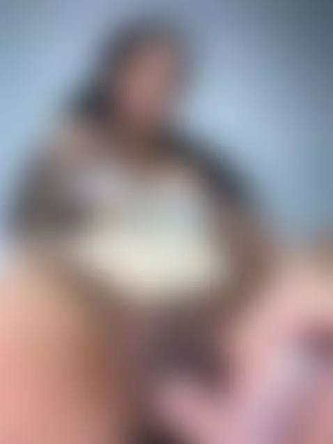 This wet hole is screaming for dick — line up, boys by suziestone