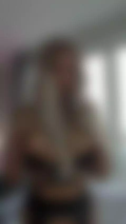 I want to feel your cum dripping out of my ruined pussy by suziestone