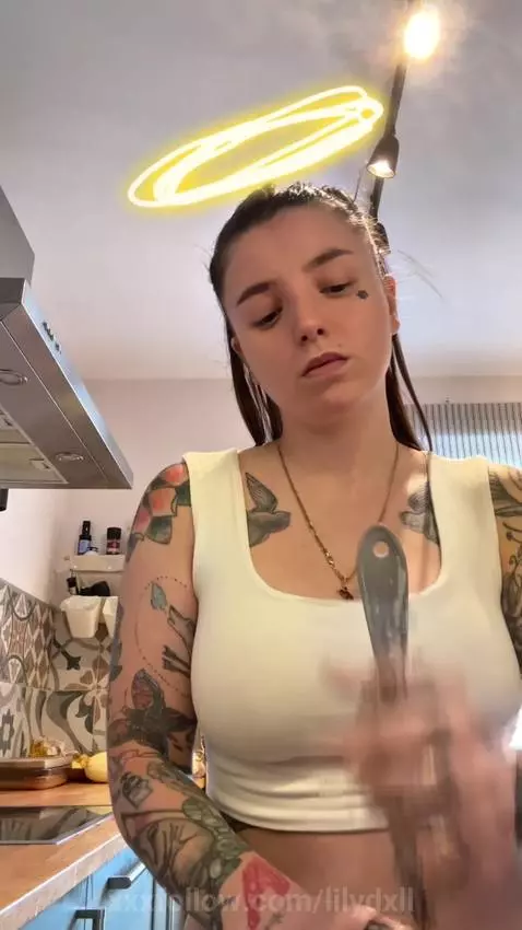 say hi me on onlyfans by lilydxll