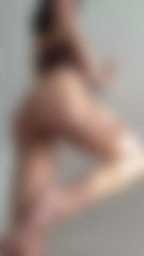 Authentically slim, authentically curvy, authentically me. 😈 by bellahex