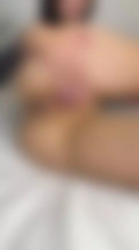 Raw, wet content from this slim beauty – all on my OF 💻 by bellahex